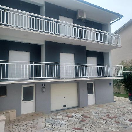 Apartment Sano Podstrana Bagian luar foto