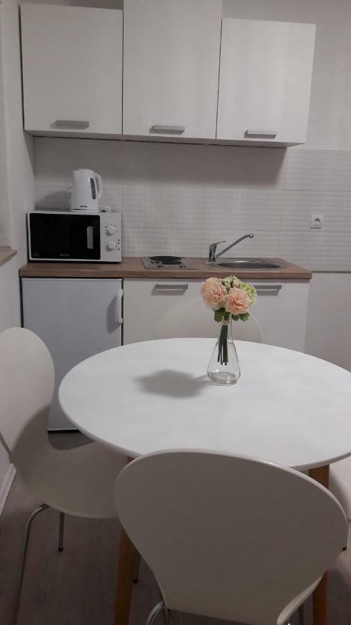 Apartment Sano Podstrana Bagian luar foto